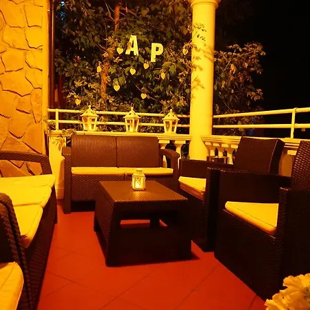 Guest house Rezydencja Las Vegas Podegrodzie (Lesser Poland)